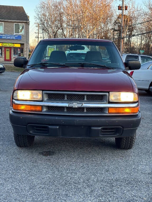 2001 Chevrolet S-10 LB RWD