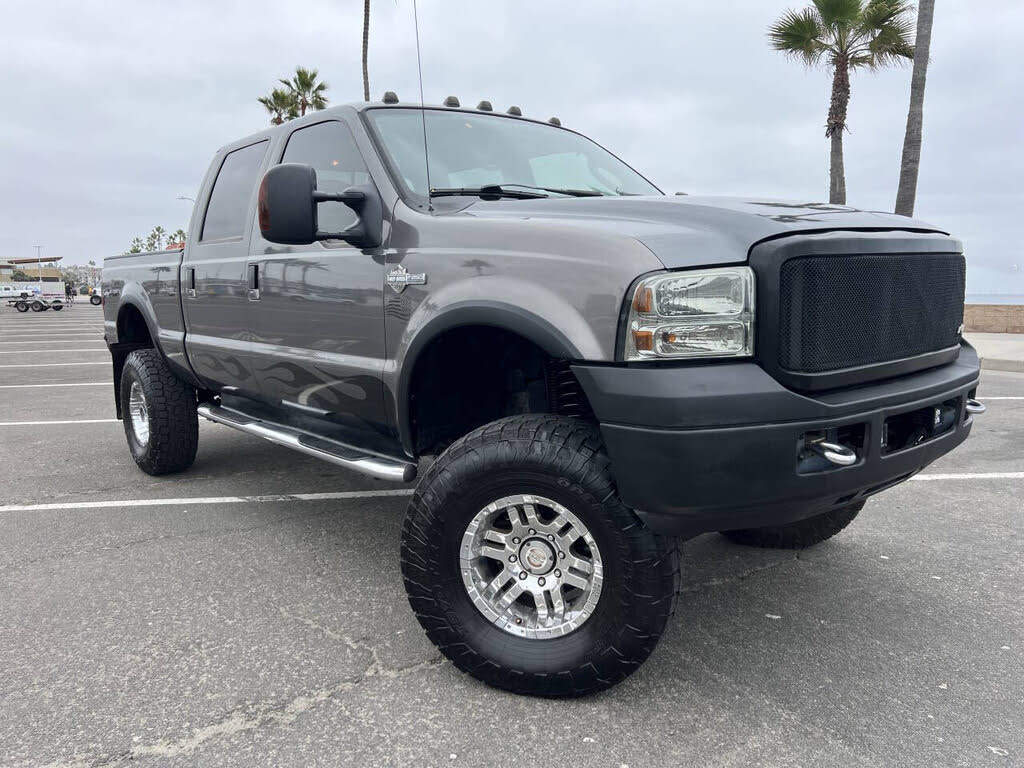 2006 Ford F-250 Super Duty Lariat Crew Cab 4WD