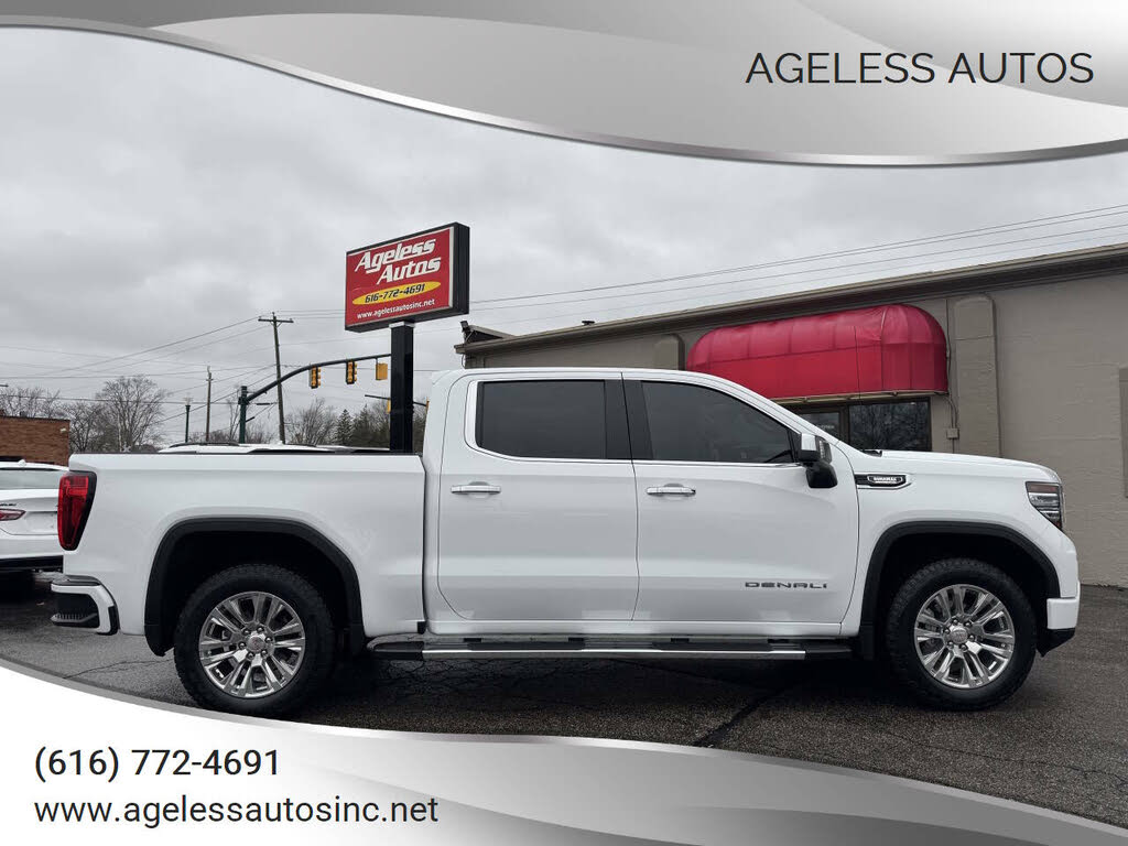 2023 GMC Sierra 1500 Denali Crew Cab 4WD