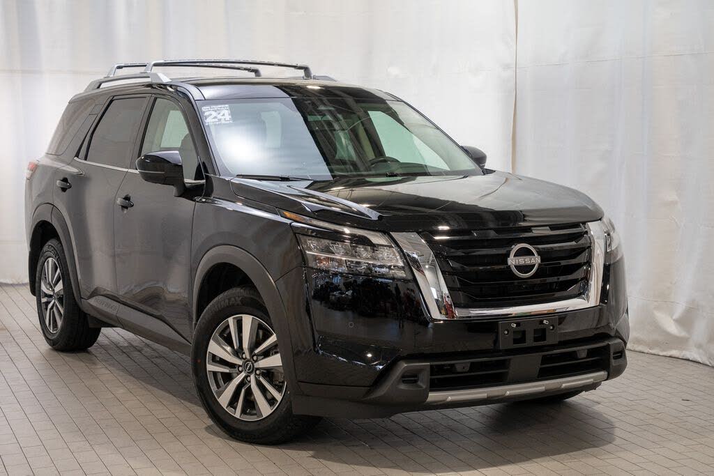 2024 Nissan Pathfinder SL 4WD