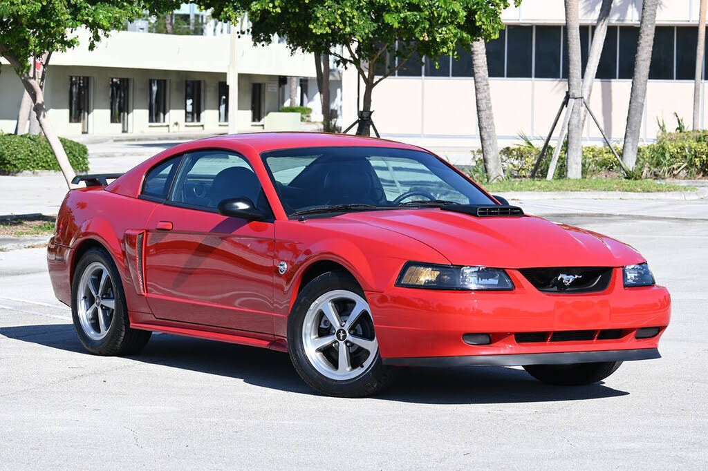 2004 Ford Mustang Mach 1 Coupe RWD