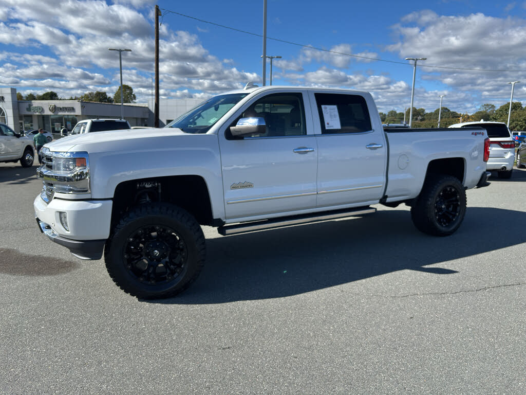 2016 Chevrolet Silverado 1500 High Country Crew Cab 4WD
