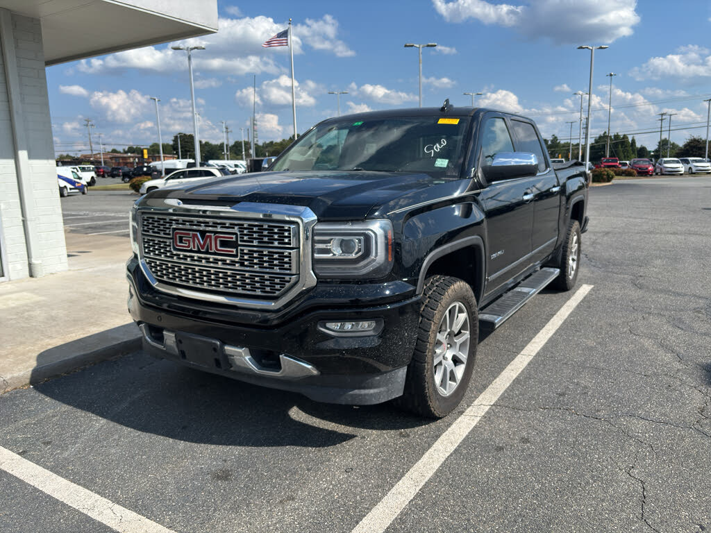 2017 GMC Sierra 1500 Denali Crew Cab 4WD