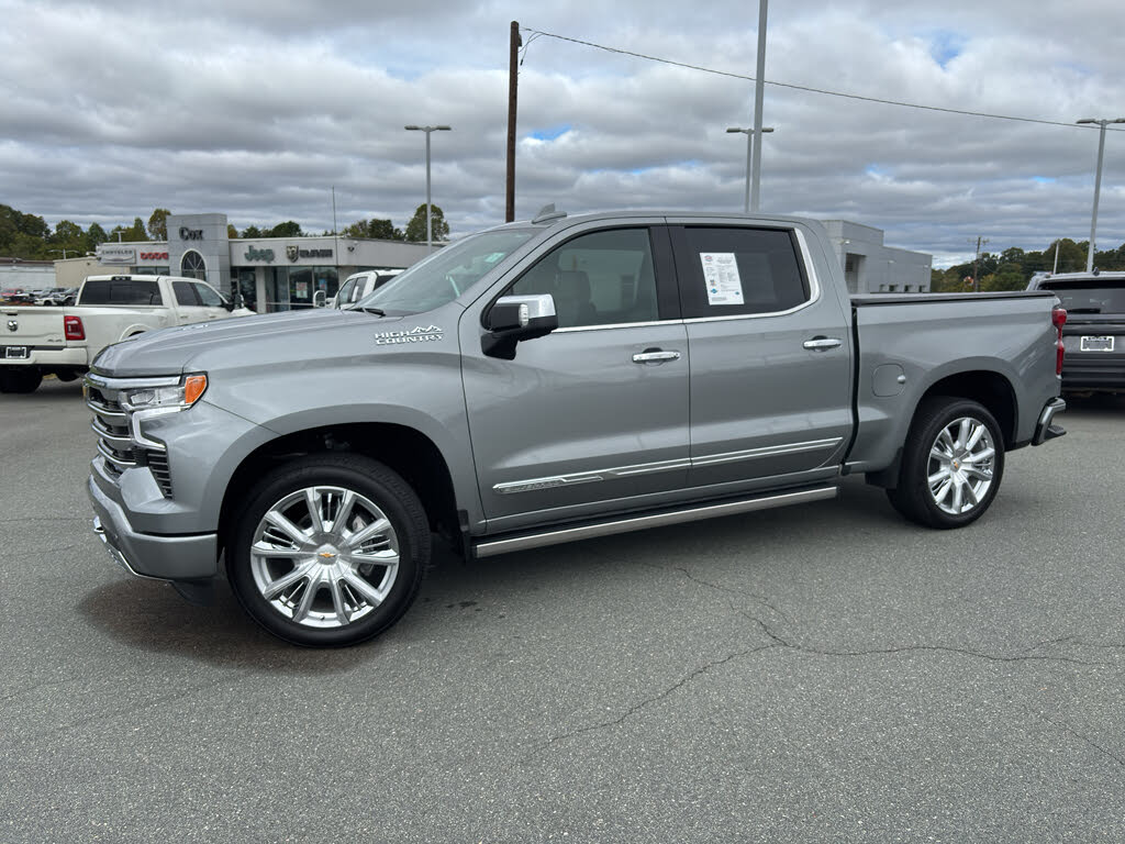 2024 Chevrolet Silverado 1500 High Country Crew Cab 4WD