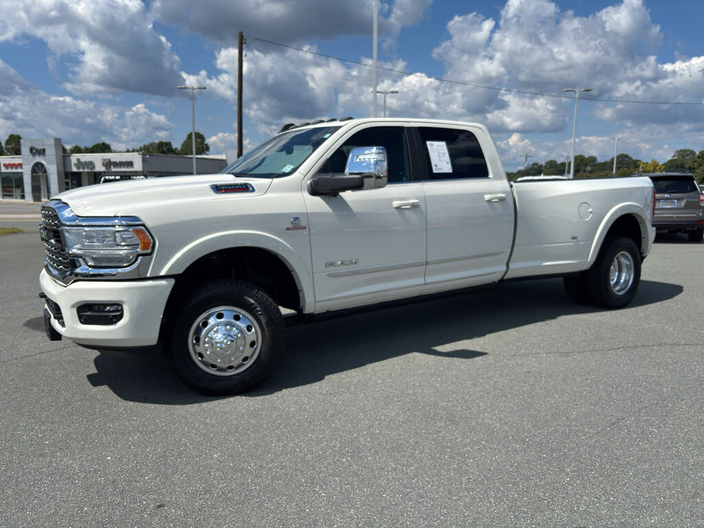 2024 RAM 3500 Limited Crew Cab LB DRW 4WD
