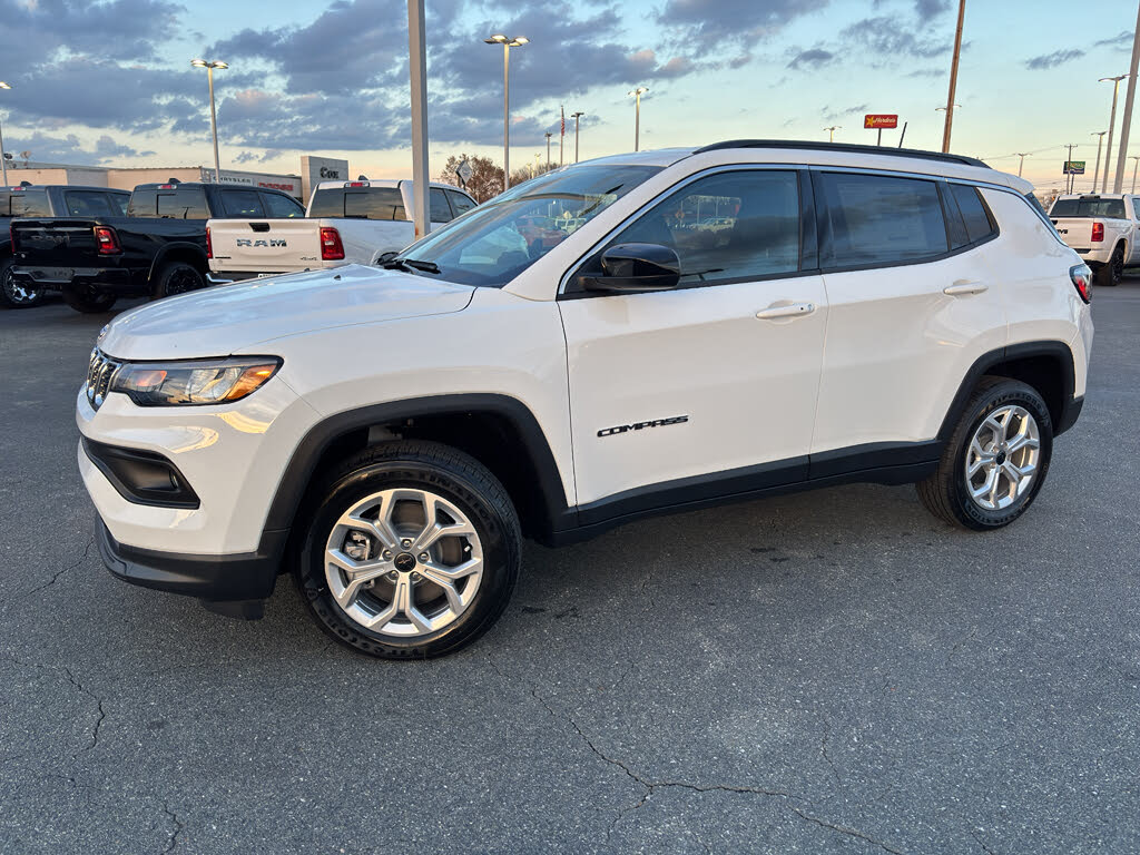 2026 Jeep Compass Latitude 4WD