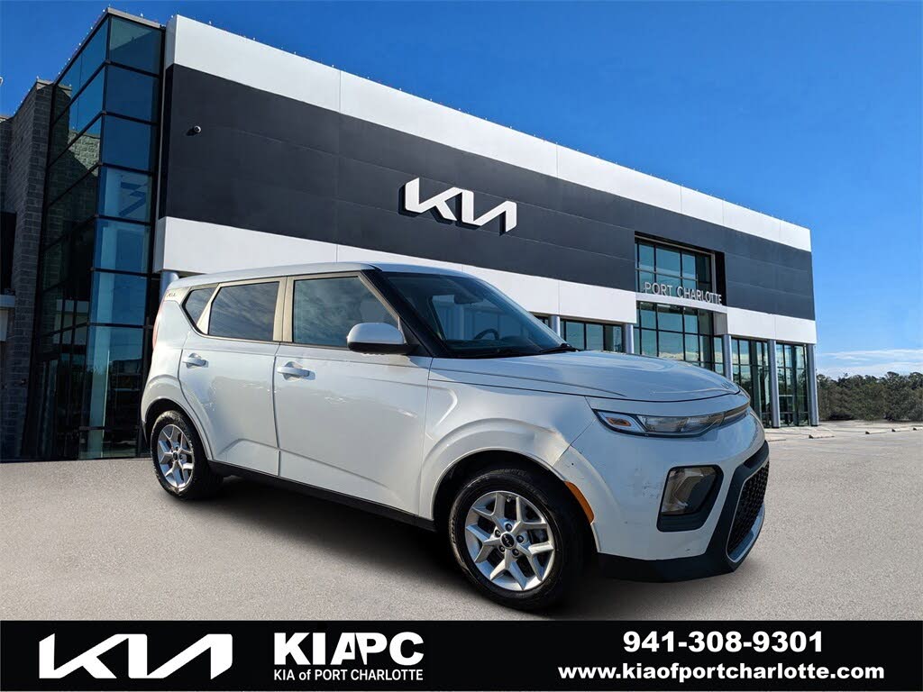 2022 Kia Soul LX FWD