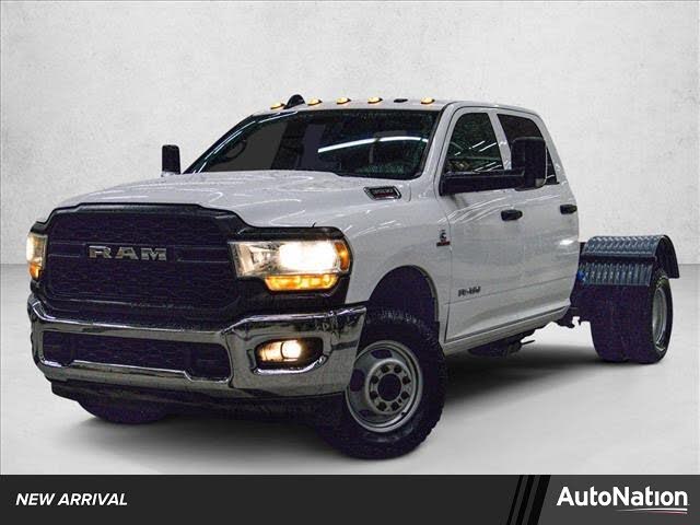 2022 RAM 3500 Chassis Tradesman Crew Cab DRW 4WD