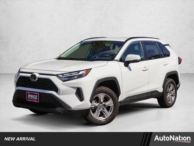 2023 Toyota RAV4 XLE FWD