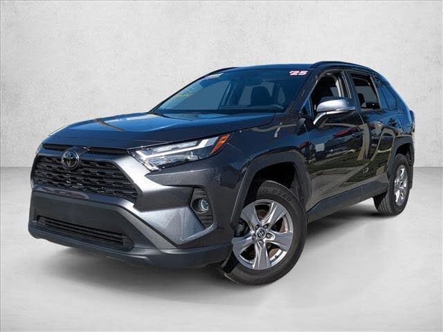 2025 Toyota RAV4 XLE FWD