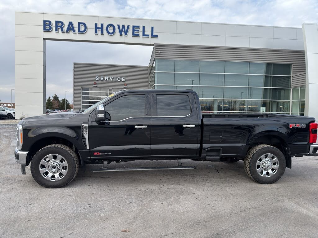 2023 Ford F-350 Super Duty King Ranch Crew Cab 4WD