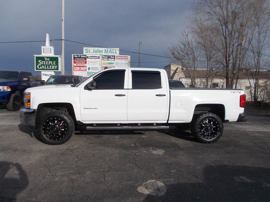 2015 Chevrolet Silverado 2500HD LT Crew Cab 4WD