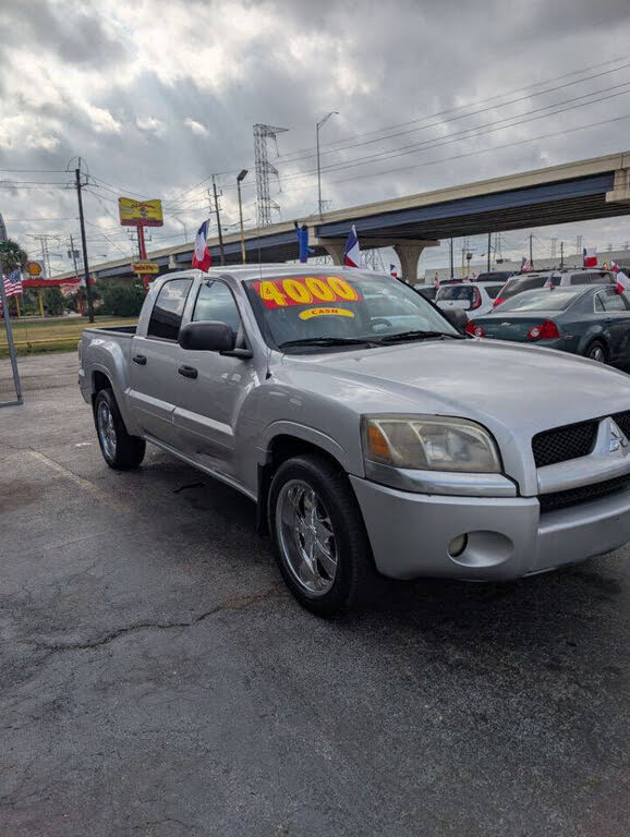 2006 Mitsubishi Raider XLS 4dr Double Cab