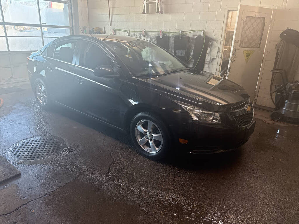 2011 Chevrolet Cruze 1LT Sedan FWD