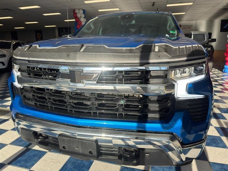 2022 Chevrolet Silverado 1500 LT Crew Cab 4WD