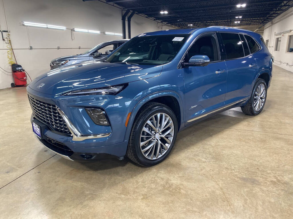 2025 Buick Enclave Avenir AWD