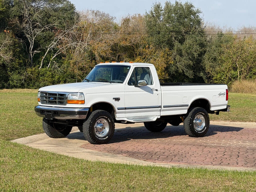 1997 Ford F-350 XLT Standard Cab LB 4WD