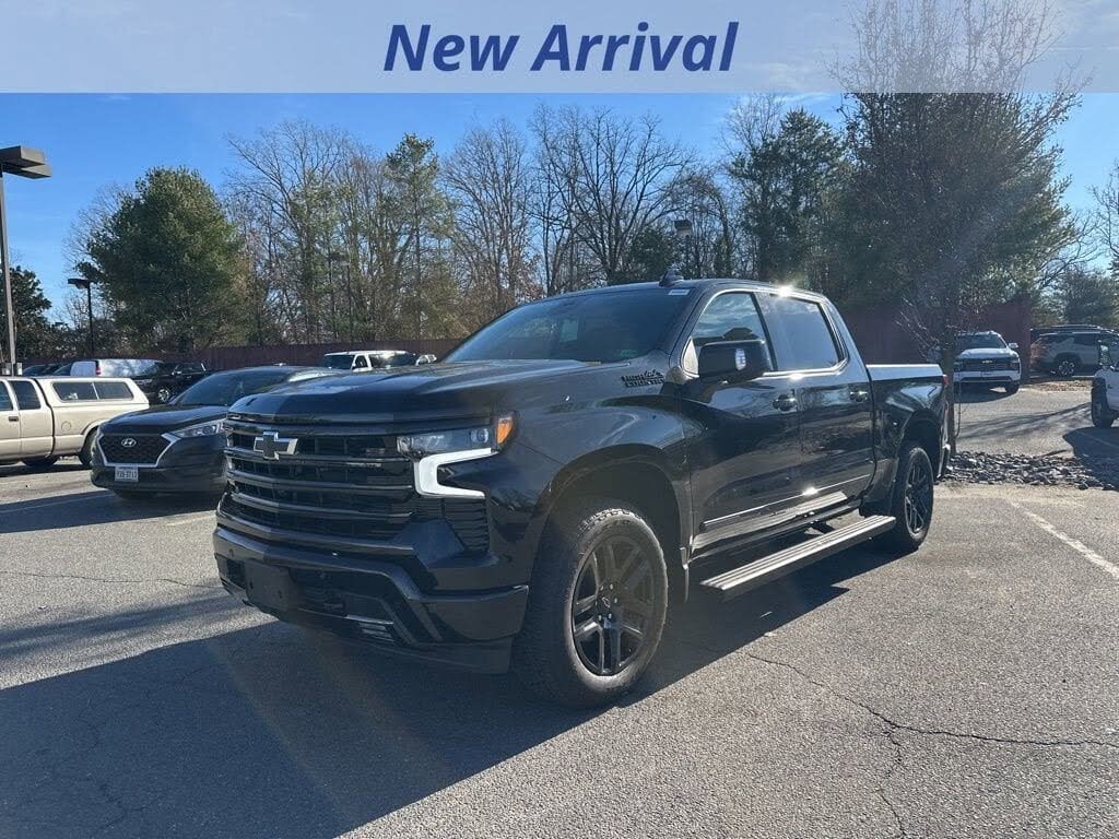 2025 Chevrolet Silverado 1500 High Country Crew Cab 4WD