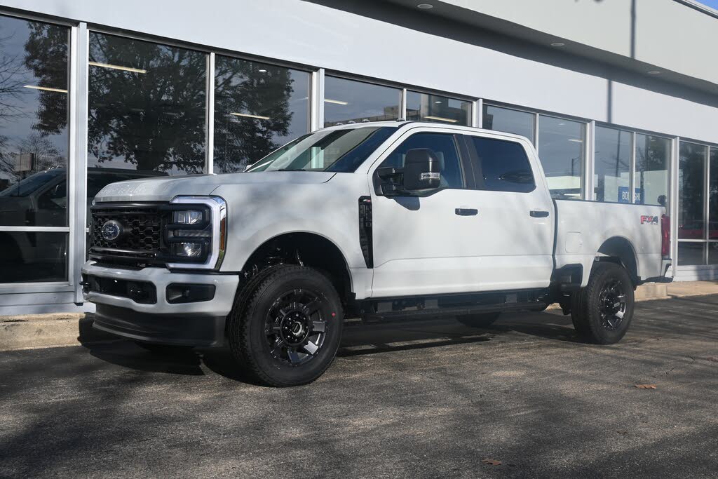 2026 Ford F-250 Super Duty XL Crew Cab 4WD