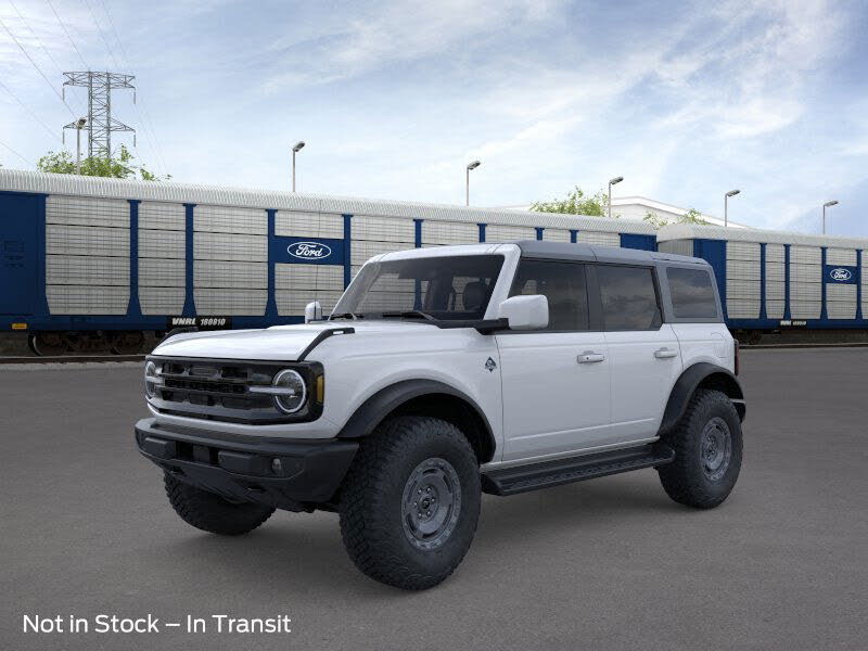 2025 Ford Bronco Outer Banks 4-Door 4WD