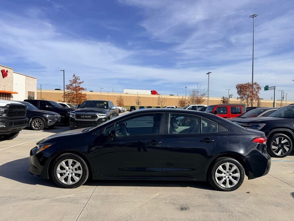 2024 Toyota Corolla LE FWD