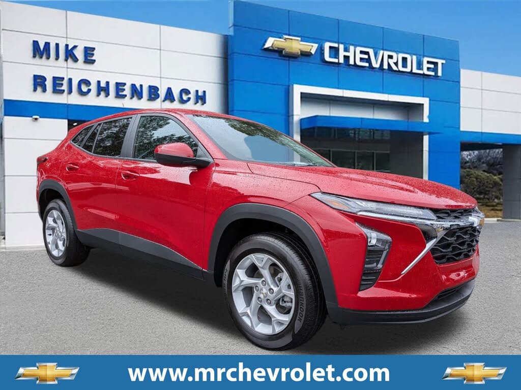 2026 Chevrolet Trax LS FWD