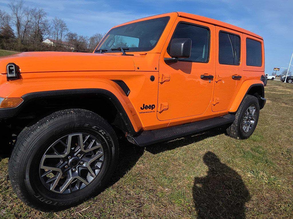 2025 Jeep Wrangler Sahara 4-Door 4WD