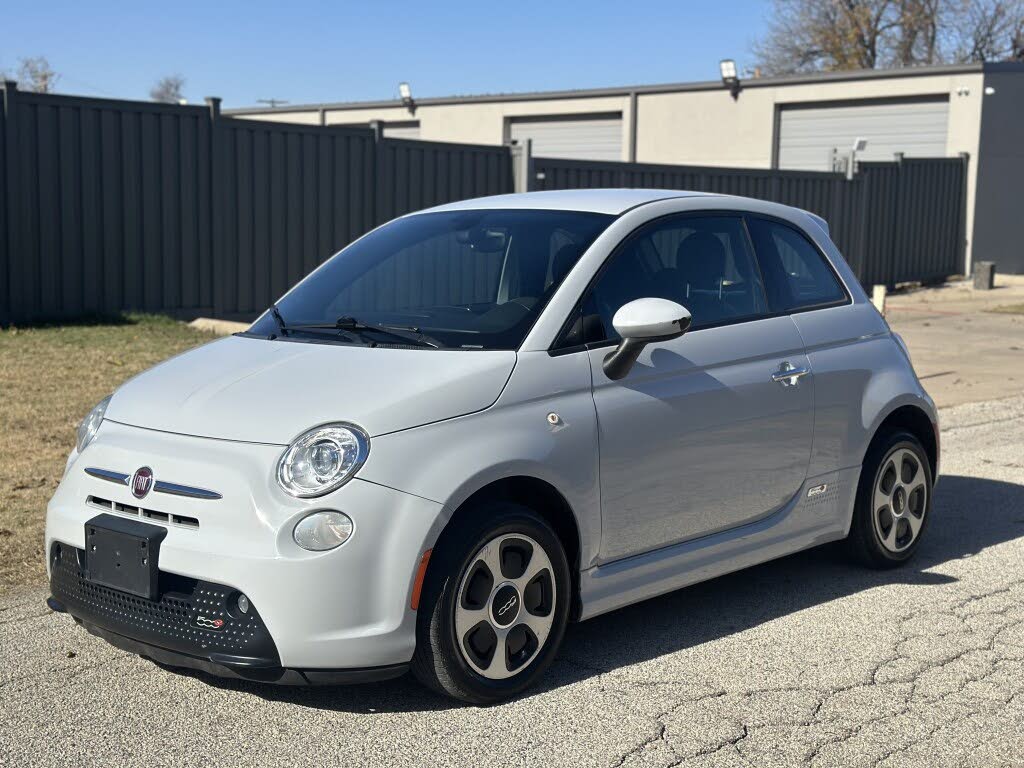 2017 FIAT 500e FWD