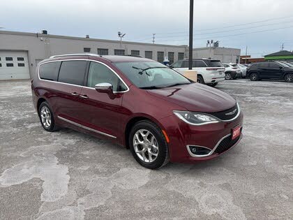 Chrysler Pacifica Limited FWD 2017