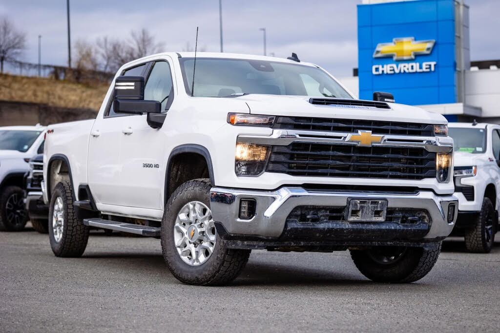 2025 Chevrolet Silverado 3500HD LT Crew Cab 4WD