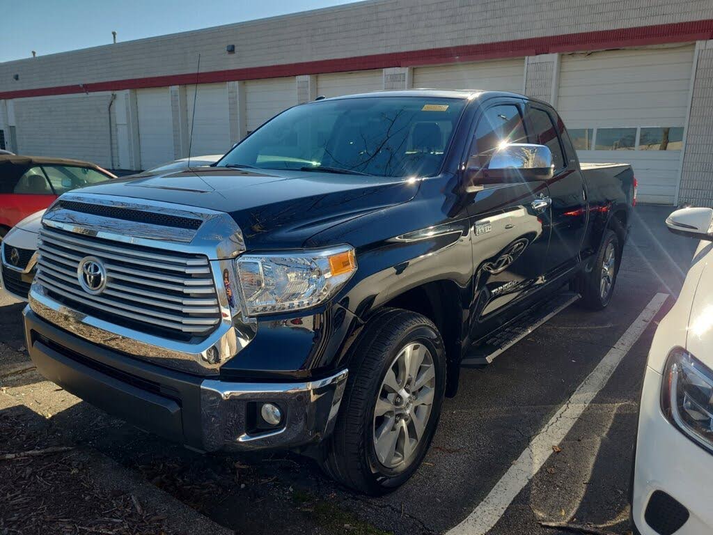 2017 Toyota Tundra Limited Double Cab 5.7L FFV