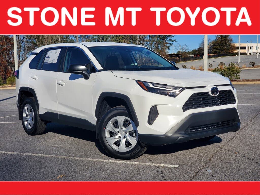 2025 Toyota RAV4 LE FWD
