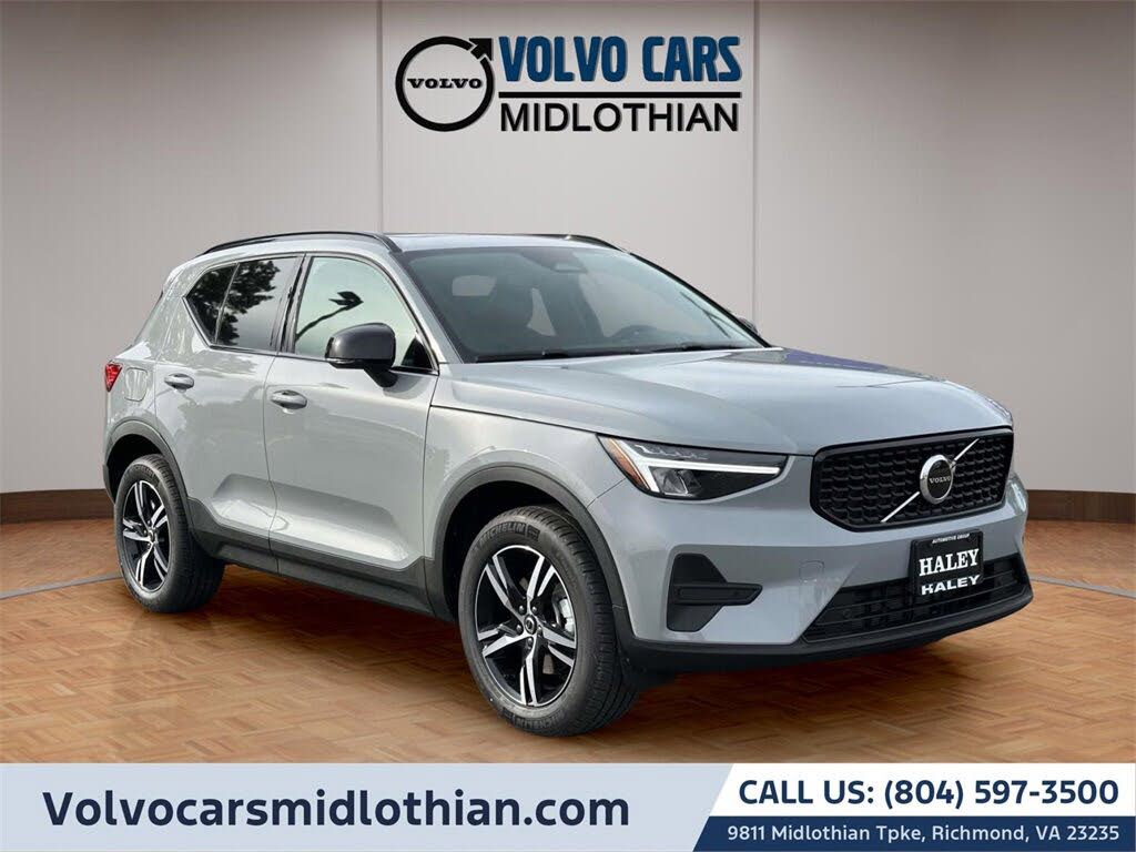 2026 Volvo XC40 B4 Core FWD