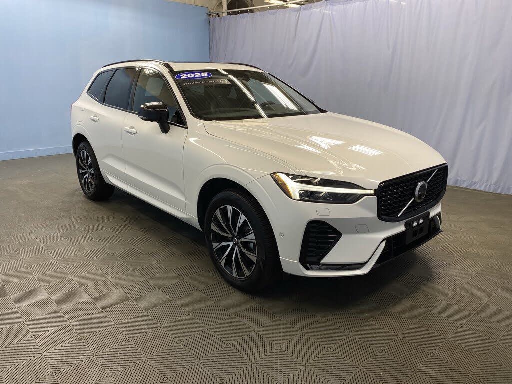 2025 Volvo XC60 B5 Plus Dark Theme AWD
