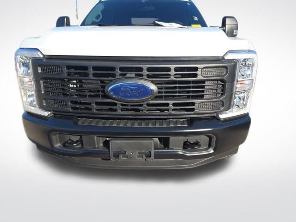 2025 Ford F-250 Super Duty XL Crew Cab 4WD