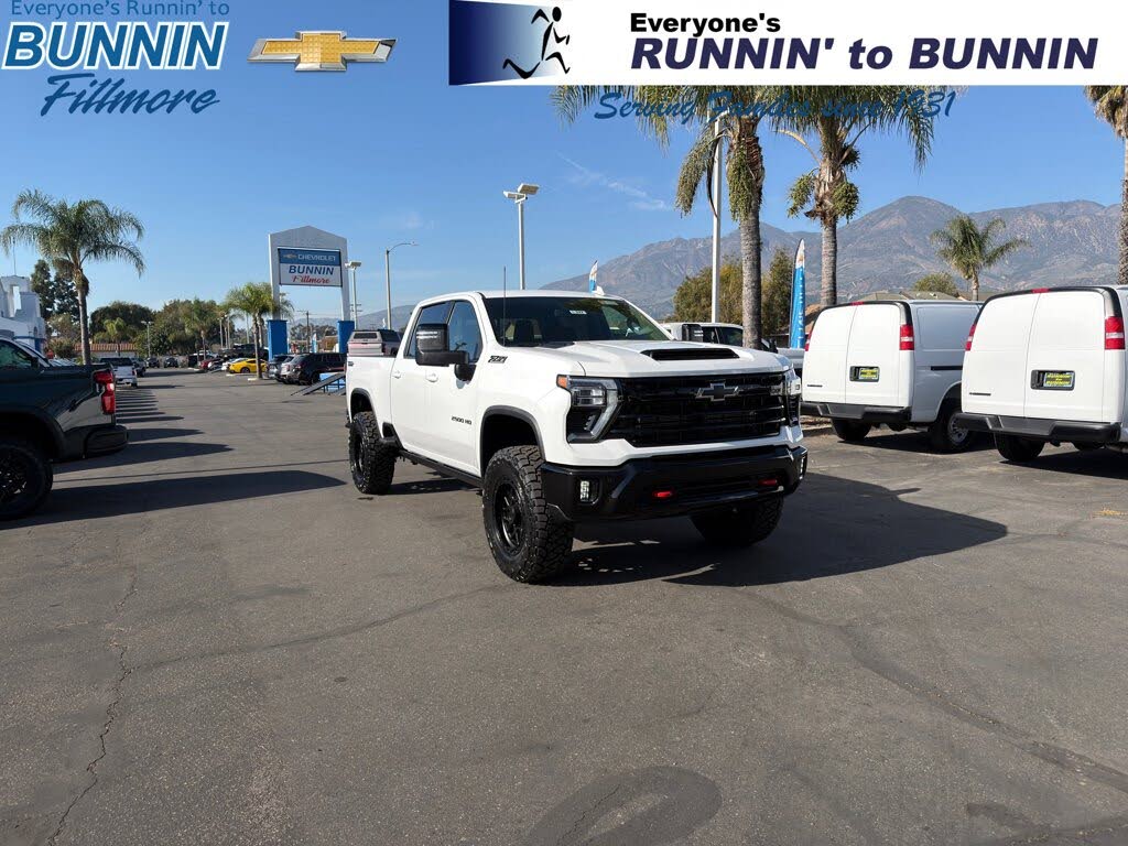 2025 Chevrolet Silverado 2500HD LTZ Crew Cab 4WD