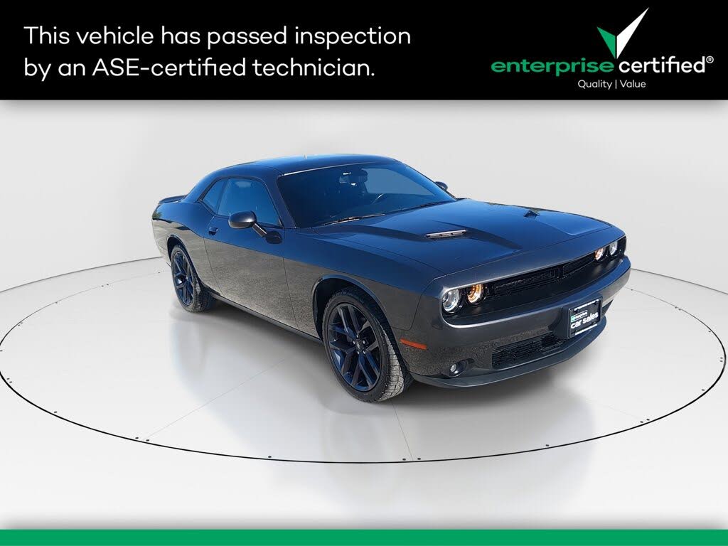 2022 Dodge Challenger SXT RWD