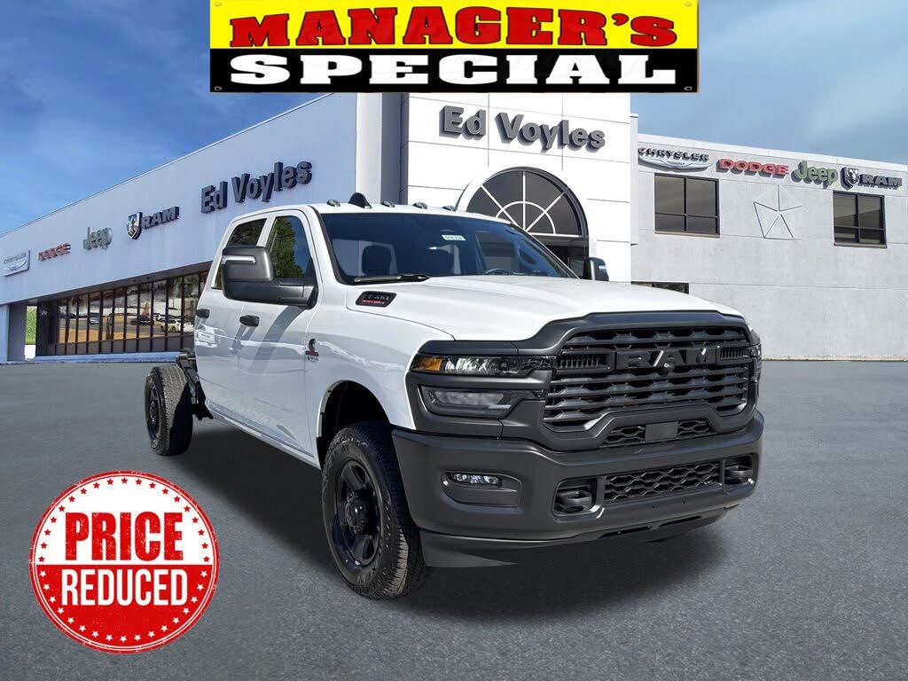 2026 RAM 3500 Chassis Tradesman Crew Cab LB 4WD