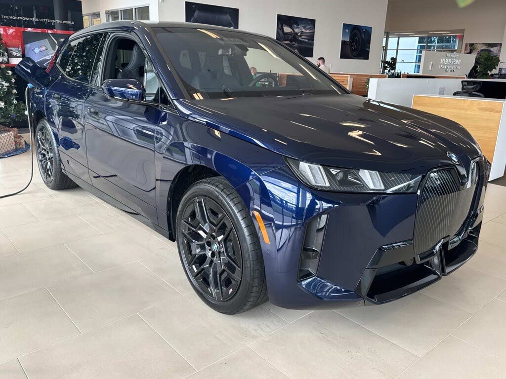 2026 BMW iX xDrive60