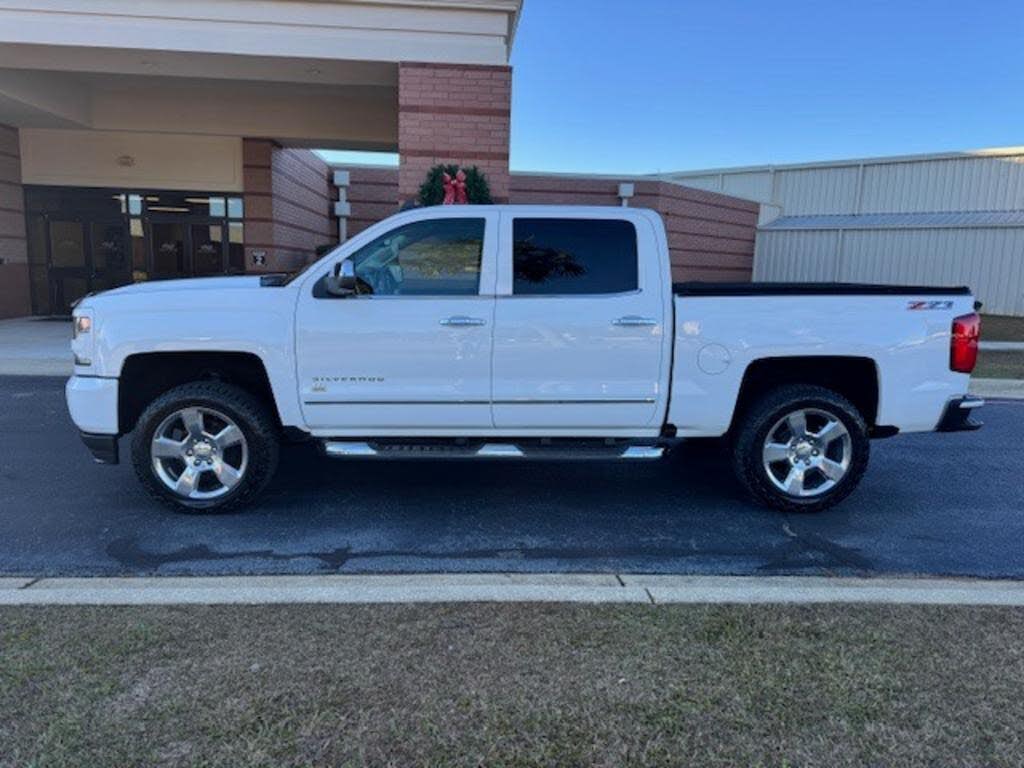 2017 Chevrolet Silverado 1500 LTZ Z71 Crew Cab 4WD
