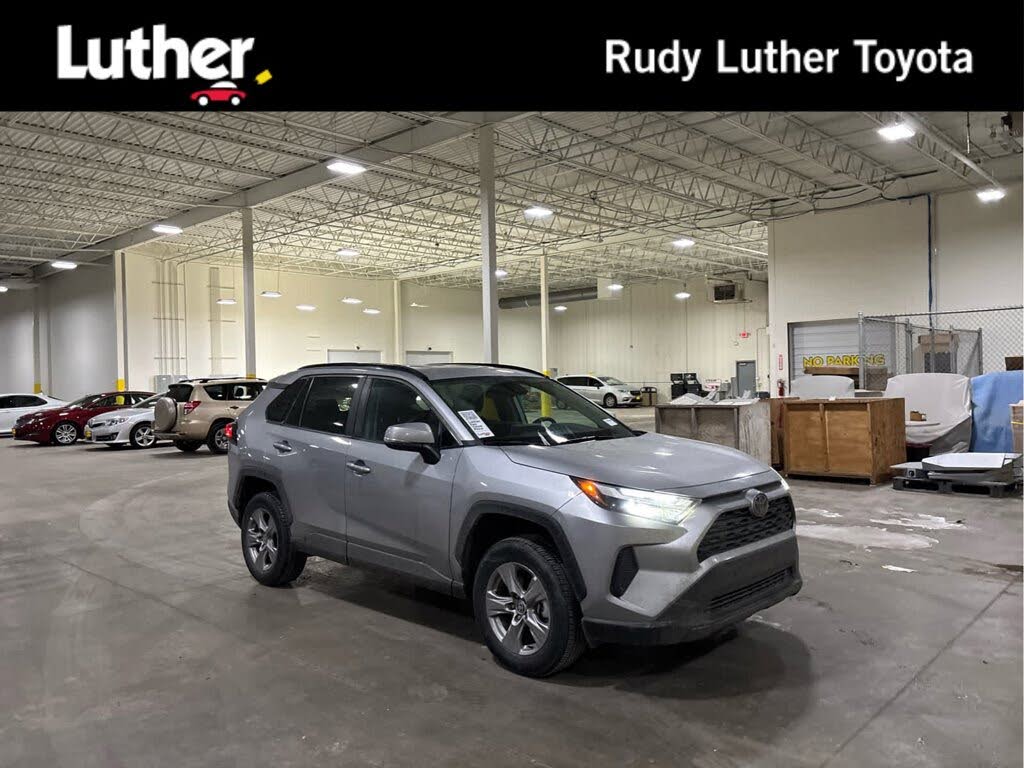 2025 Toyota RAV4 XLE AWD