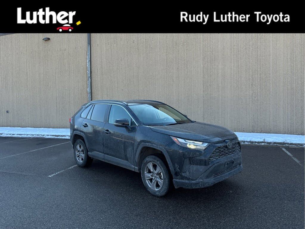 2025 Toyota RAV4 XLE AWD