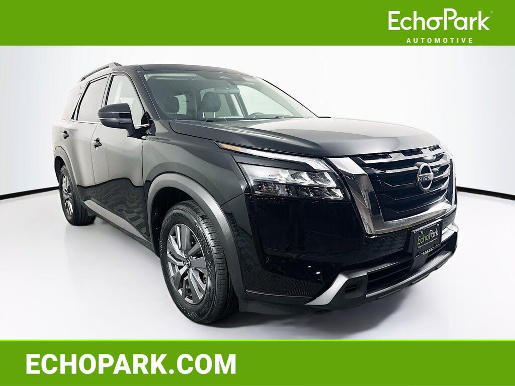 2025 Nissan Pathfinder SV FWD