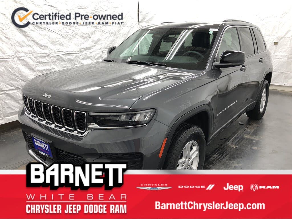 2024 Jeep Grand Cherokee Laredo 4WD