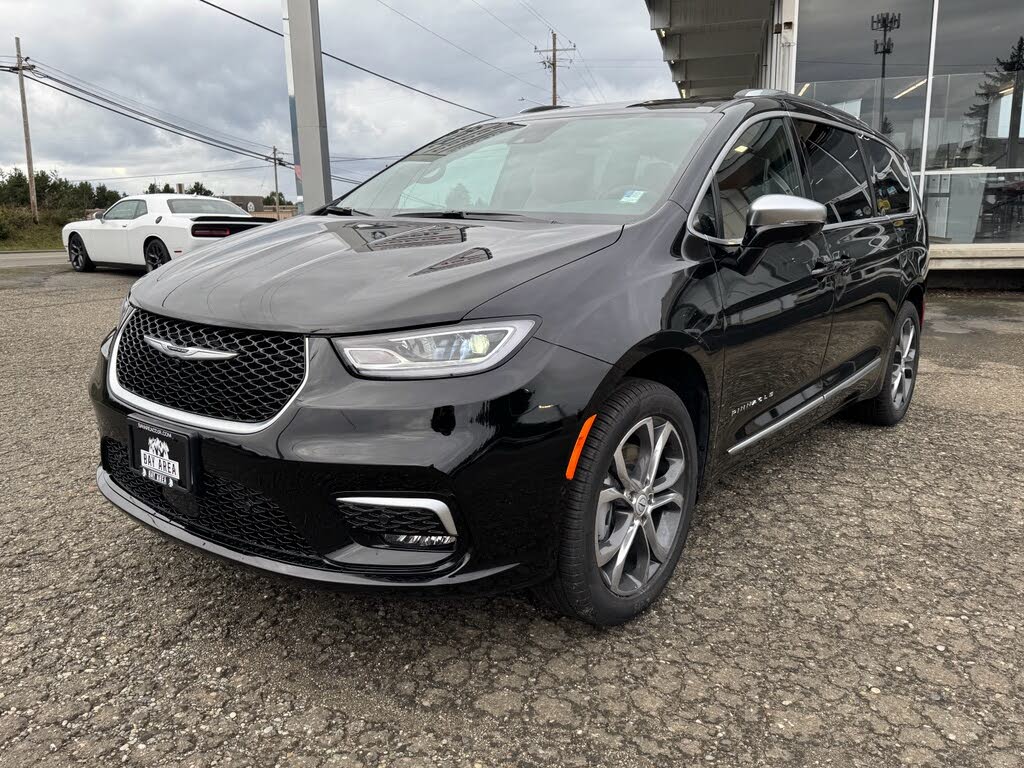 2026 Chrysler Pacifica Pinnacle AWD
