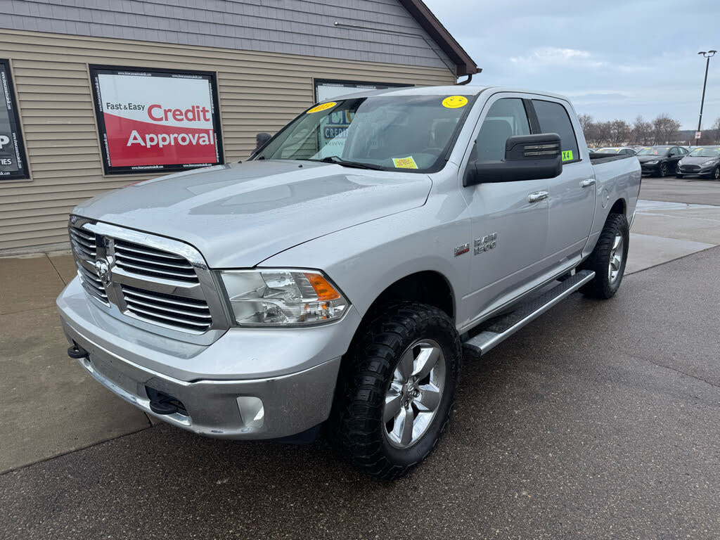 2013 RAM 1500 SLT Crew Cab 4WD