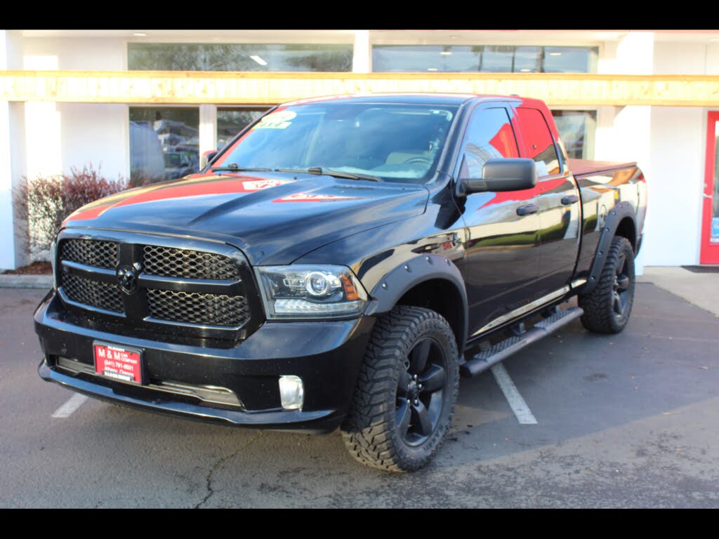 2014 RAM 1500 Express Quad Cab 4WD