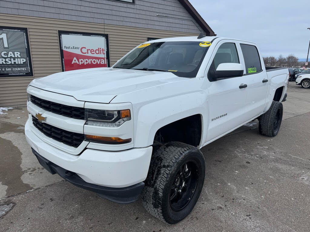 2018 Chevrolet Silverado 1500 Custom Crew Cab 4WD