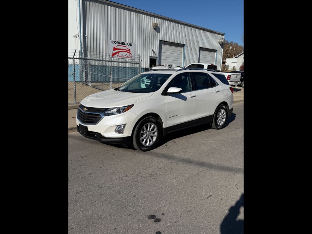 2021 Chevrolet Equinox LT FWD with 1LT