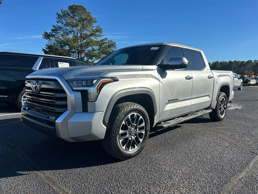 2022 Toyota Tundra Limited CrewMax Cab 4WD